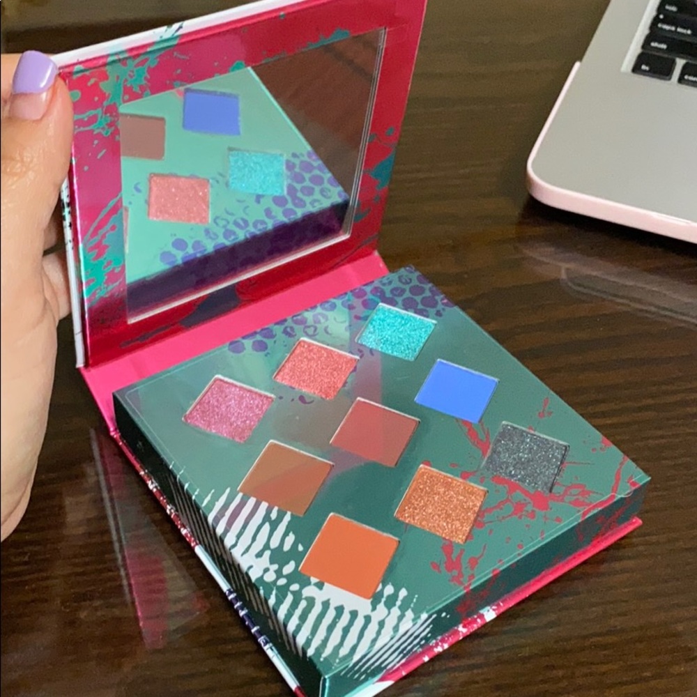 Eyeshadow pallet